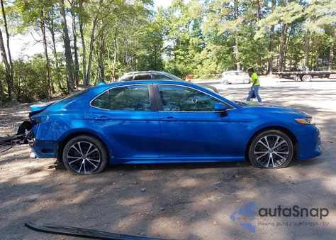 2020 Toyota Camry Se z USA, uszkodzony, nr VIN 4T1M11AK7LU390088